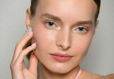 Uñas festivas: cinco colores que recomendamos usar en Navidad (y no es rojo)